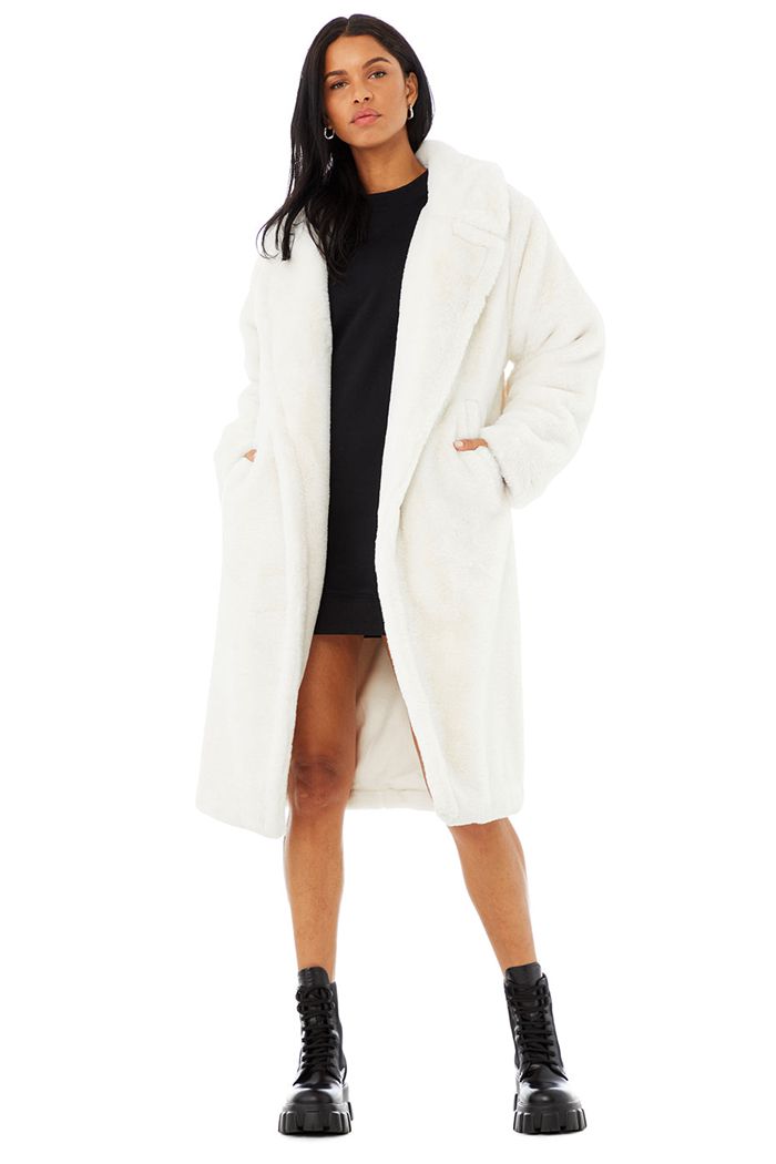 Coat Alo Yoga Oversized Faux Fur Trench Mujer Blancos | 495780ERM