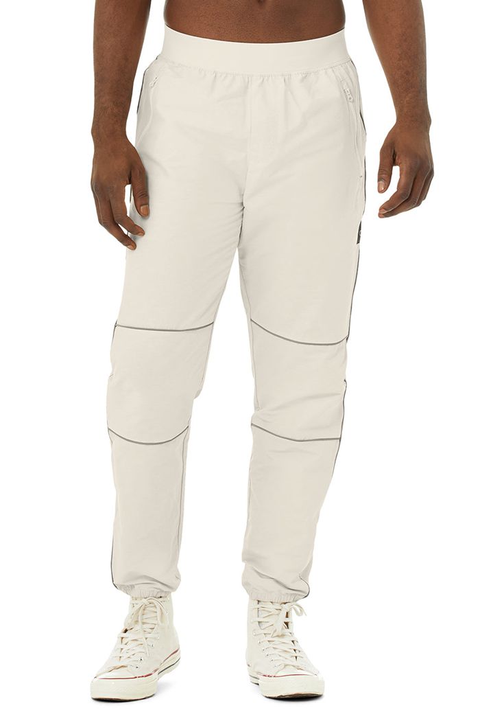 Pantalones Alo Yoga Torrent Pista Sweat Hombre Beige | 826173HVO