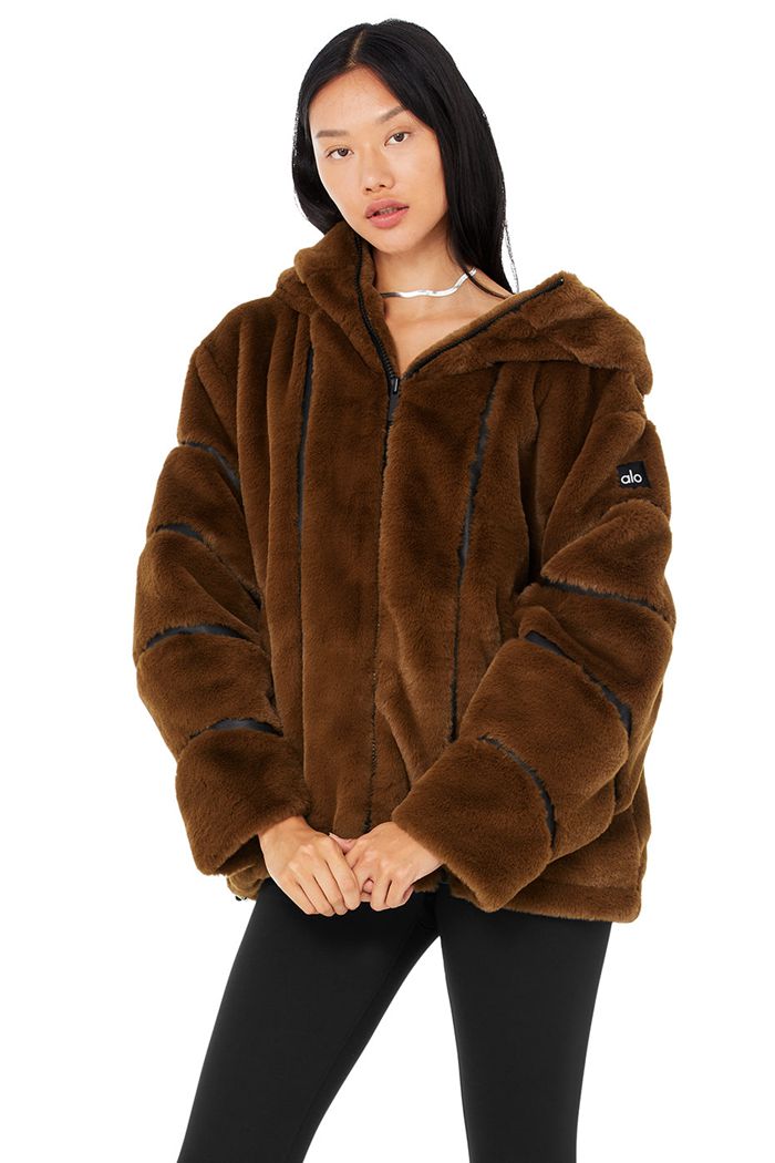 Chaquetas Alo Yoga Knock Out Faux Fur Mujer Chocolate | 128705ISM