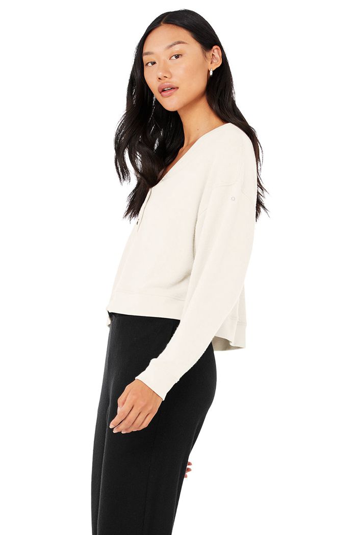 Long Sleeve Alo Yoga Alolux Soho Cropped Henley Mujer Blancos | 504193MDN