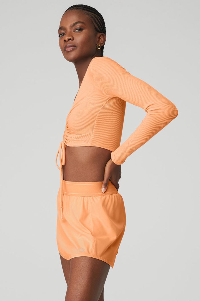 Long Sleeve Alo Yoga Ribbed Cinch Cropped Mujer Naranjas | 973610LID