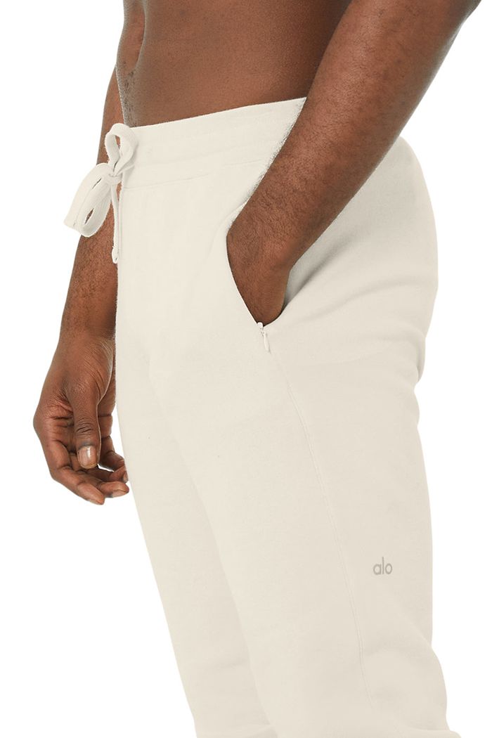 Pantalones Alo Yoga Baseline Sweat Hombre Beige | 419203DKU