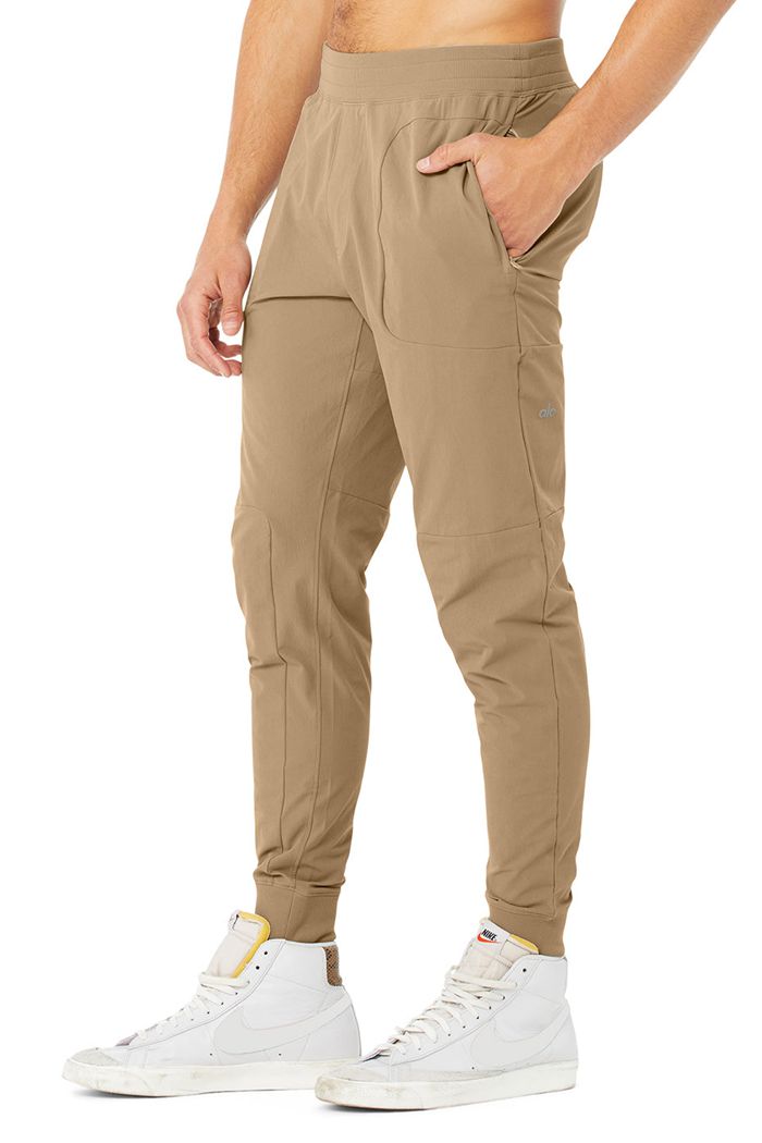 Pantalones Alo Yoga Co-Op Hombre Marrom | 541283YSK