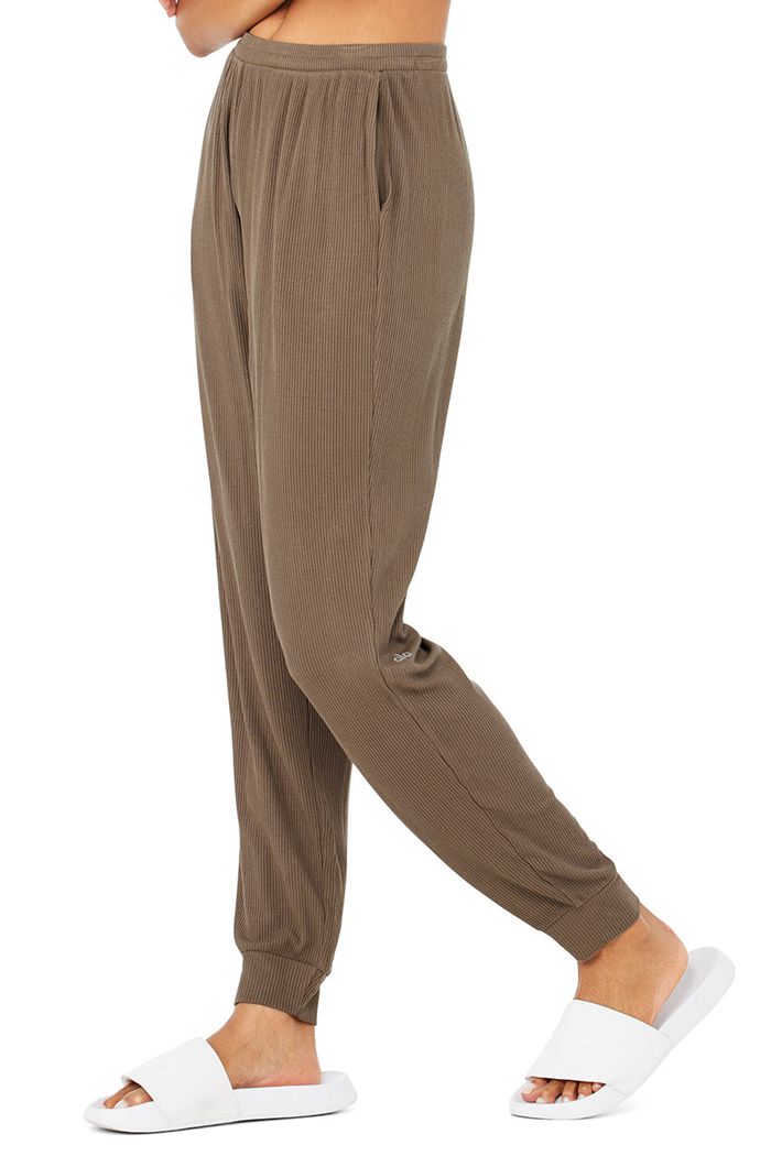 Pantalones Alo Yoga High-Cintura Ribbed Whisper Mujer Marrom | 610835UMR