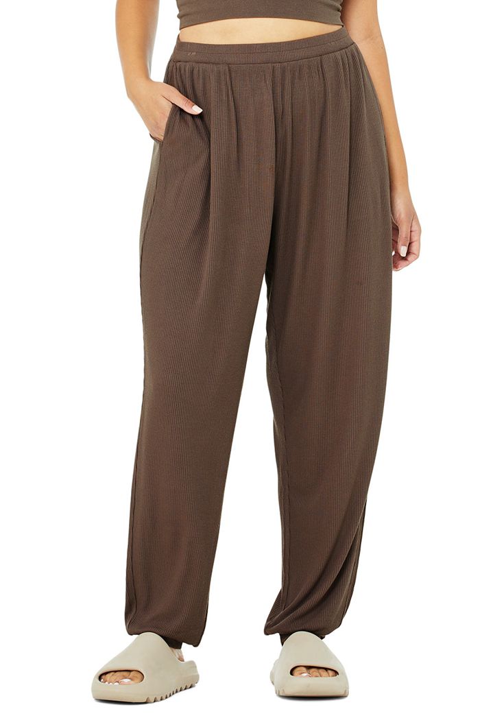 Pantalones Alo Yoga High-Cintura Ribbed Whisper Mujer Marrom | 610835UMR