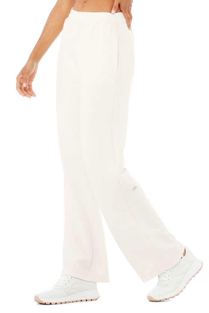 Pantalones Alo Yoga Micro Waffle High-Cintura Pleasant Anchos Leg Mujer Blancos | 129853CMS