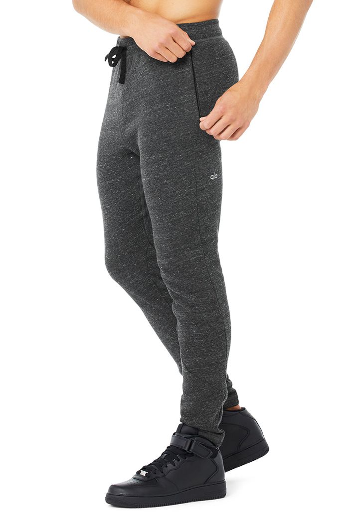 Pantalones Alo Yoga The Triumph Sweat Hombre Grises Negros | 285163YHC