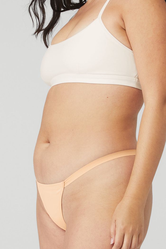 Ropa Interior Alo Yoga Airbrush Invisible String Tanga Mujer Beige | 476015EFV